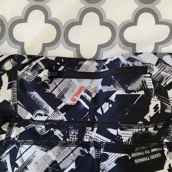 Zero Gravity Leggings - Picture 7 of 10